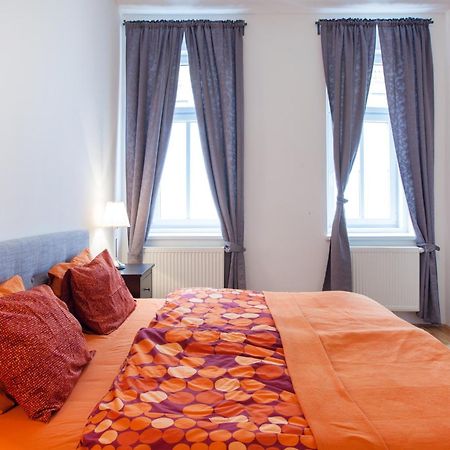 Apartment Theresiengasse Vienna Room photo