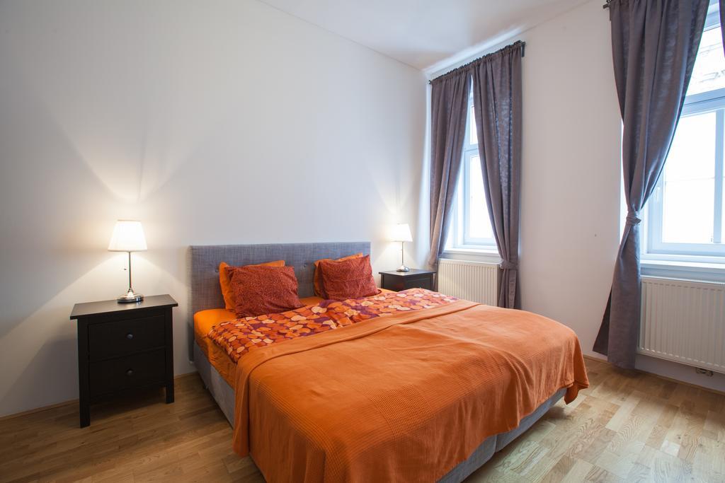 Apartment Theresiengasse Vienna Room photo